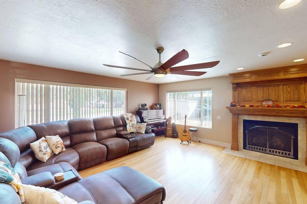 Tacit Shadow Resort Paradise Deluxe Suite, Gym, Coffee Bar, Hot-Tub, Free Laundry, Food Available Parowan Exterior photo