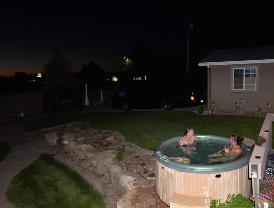 Tacit Shadow Resort Paradise Deluxe Suite, Gym, Coffee Bar, Hot-Tub, Free Laundry, Food Available Parowan Exterior photo