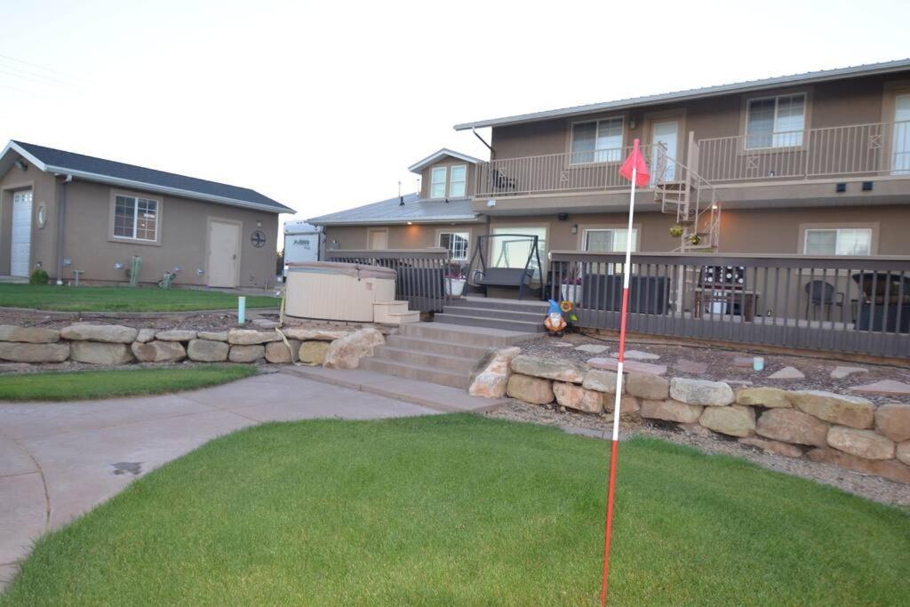 Tacit Shadow Resort Paradise Deluxe Suite, Gym, Coffee Bar, Hot-Tub, Free Laundry, Food Available Parowan Exterior photo
