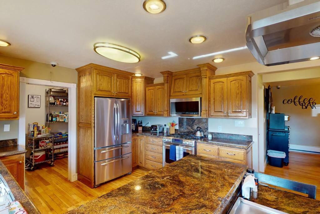 Tacit Shadow Resort Paradise Deluxe Suite, Gym, Coffee Bar, Hot-Tub, Free Laundry, Food Available Parowan Exterior photo