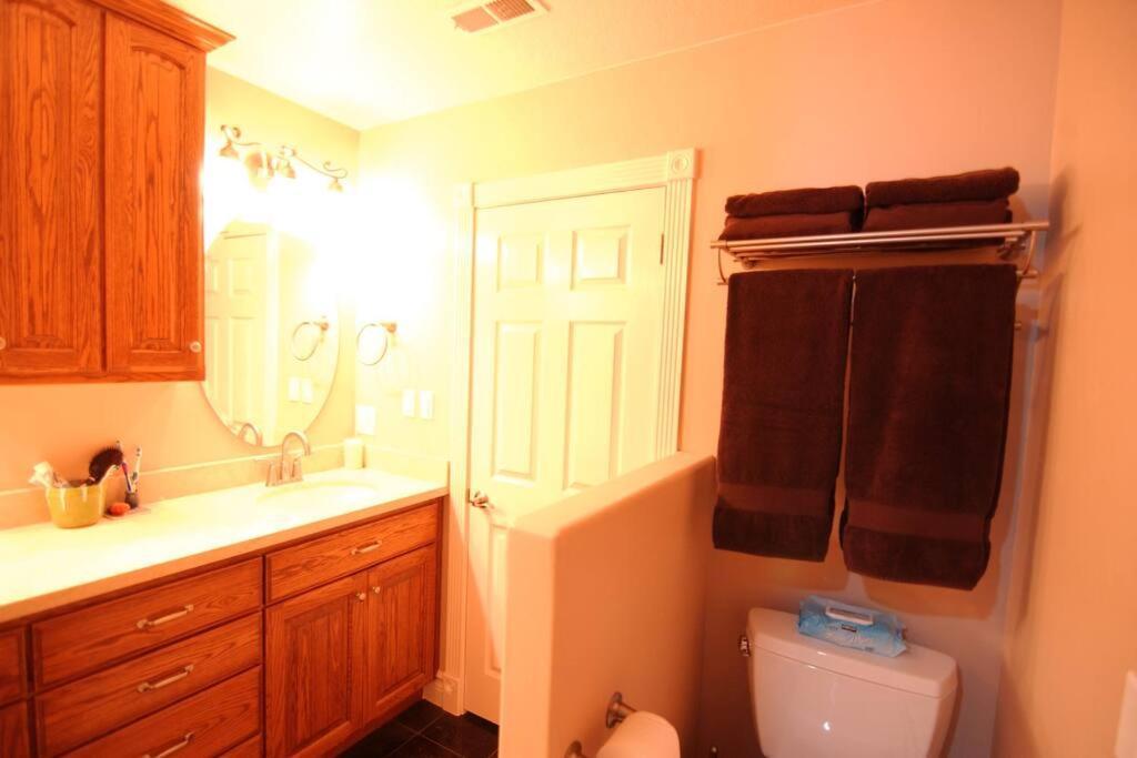 Tacit Shadow Resort Paradise Deluxe Suite, Gym, Coffee Bar, Hot-Tub, Free Laundry, Food Available Parowan Exterior photo