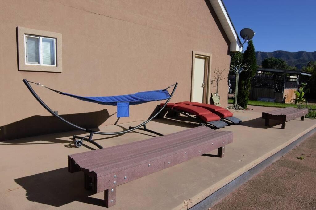 Tacit Shadow Resort Paradise Deluxe Suite, Gym, Coffee Bar, Hot-Tub, Free Laundry, Food Available Parowan Exterior photo