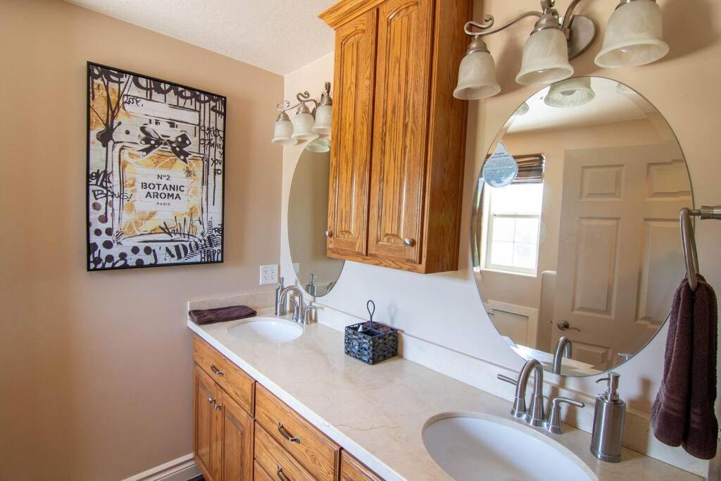 Tacit Shadow Resort Paradise Deluxe Suite, Gym, Coffee Bar, Hot-Tub, Free Laundry, Food Available Parowan Exterior photo