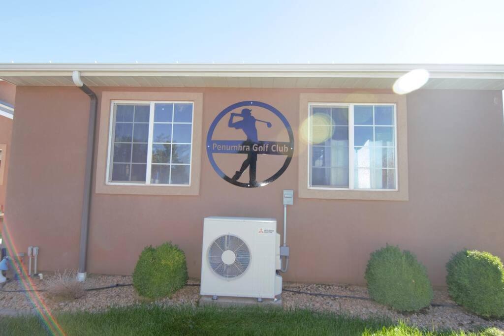Tacit Shadow Resort Paradise Deluxe Suite, Gym, Coffee Bar, Hot-Tub, Free Laundry, Food Available Parowan Exterior photo