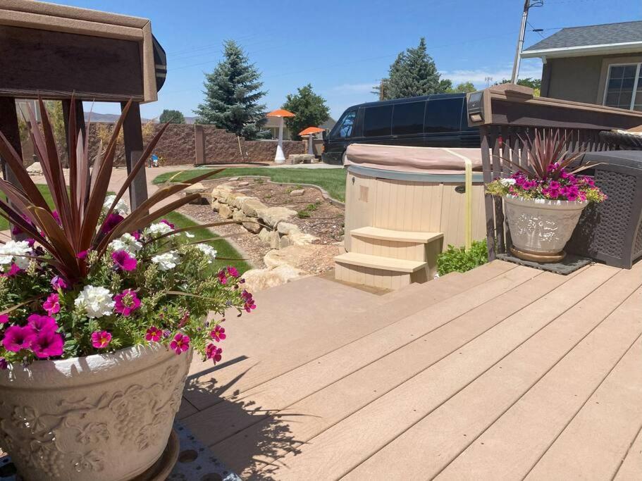 Tacit Shadow Resort Paradise Deluxe Suite, Gym, Coffee Bar, Hot-Tub, Free Laundry, Food Available Parowan Exterior photo